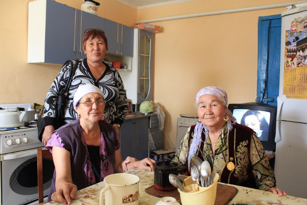 14 - 3. Three Generations of Kazakh wome_WEB.JPG